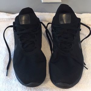Nike Training All Black 6.5